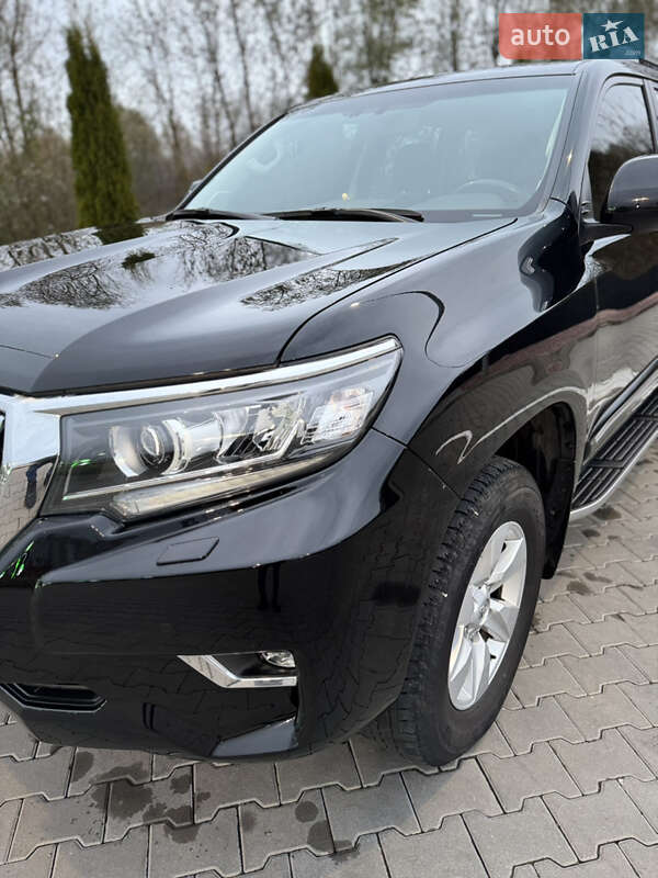 Внедорожник / Кроссовер Toyota Land Cruiser Prado 2020 в Хмельницком