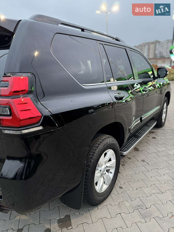Внедорожник / Кроссовер Toyota Land Cruiser Prado 2020 в Хмельницком