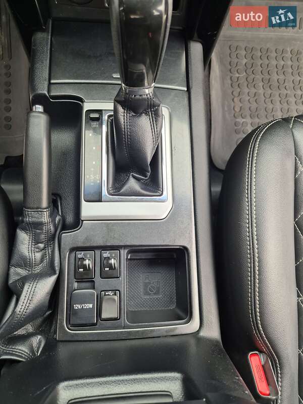 Внедорожник / Кроссовер Toyota Land Cruiser Prado 2017 в Киеве фото 12 Внедорожник / Кроссовер Toyota Land Cruiser Prado 2017 в Киеве