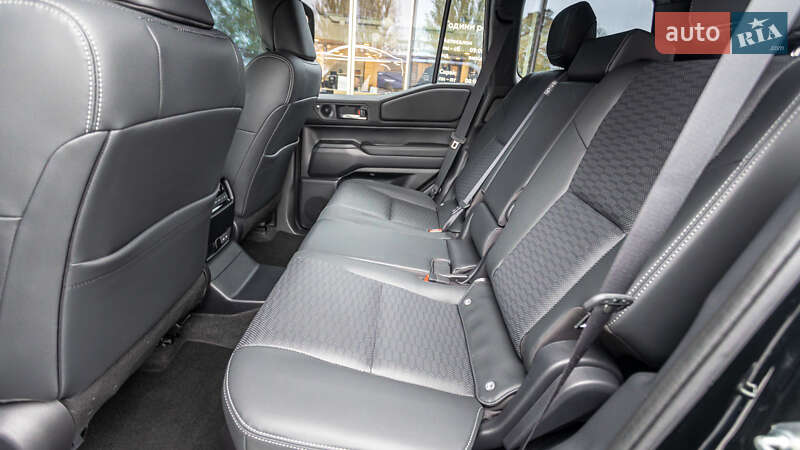 Внедорожник / Кроссовер Toyota Land Cruiser Prado 2024 в Днепре фото 13 Внедорожник / Кроссовер Toyota Land Cruiser Prado 2024 в Днепре