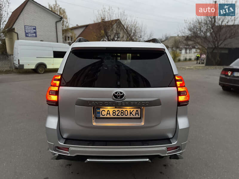 Позашляховик / Кросовер Toyota Land Cruiser Prado 2018 в Миронівці