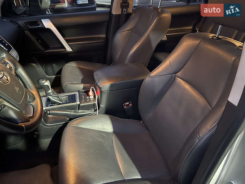 Позашляховик / Кросовер Toyota Land Cruiser Prado 2018 в Миронівці