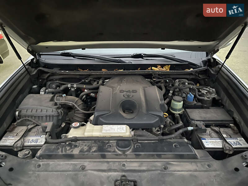 Позашляховик / Кросовер Toyota Land Cruiser Prado 2018 в Миронівці