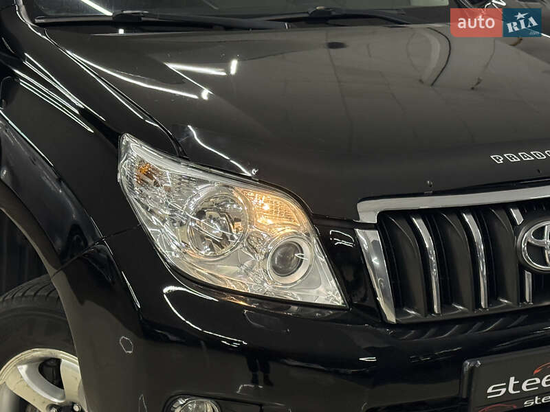Внедорожник / Кроссовер Toyota Land Cruiser Prado 2010 в Николаеве