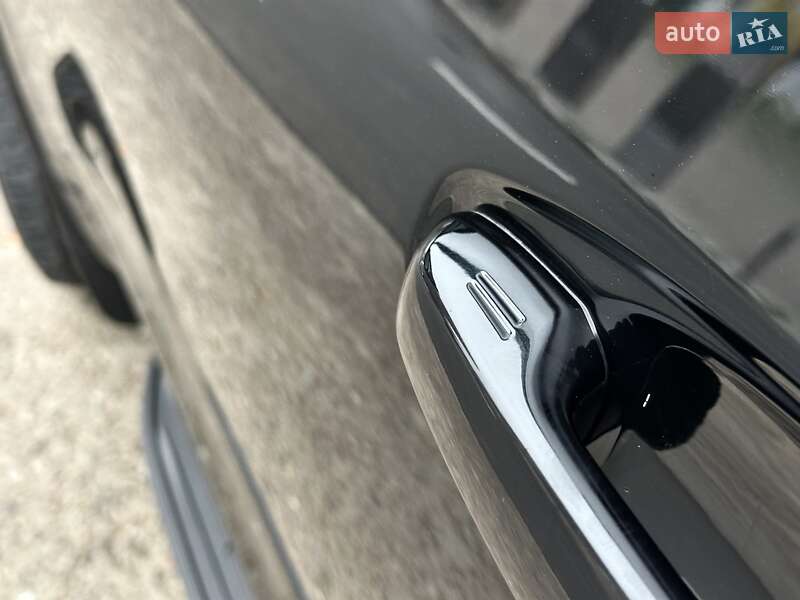 Внедорожник / Кроссовер Toyota Land Cruiser Prado 2019 в Киеве фото 12 Внедорожник / Кроссовер Toyota Land Cruiser Prado 2019 в Киеве