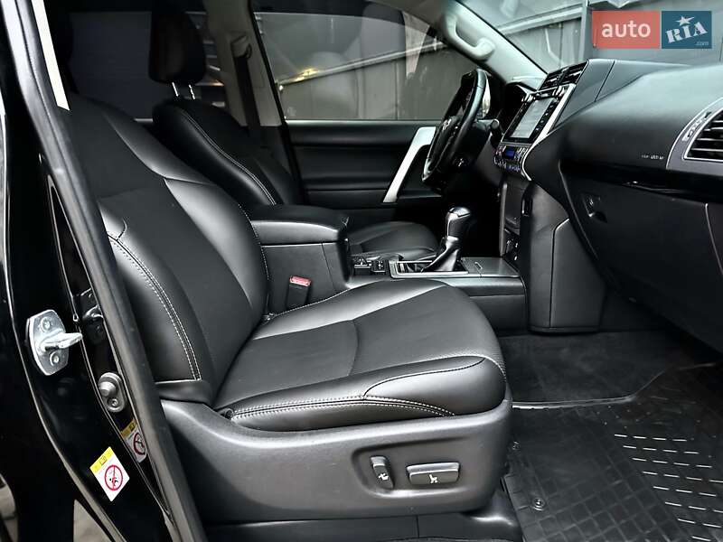 Внедорожник / Кроссовер Toyota Land Cruiser Prado 2019 в Киеве фото 41 Внедорожник / Кроссовер Toyota Land Cruiser Prado 2019 в Киеве