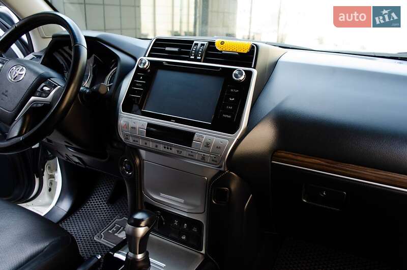 Позашляховик / Кросовер Toyota Land Cruiser Prado 2020 в Тячеві фото 38 Позашляховик / Кросовер Toyota Land Cruiser Prado 2020 в Тячеві