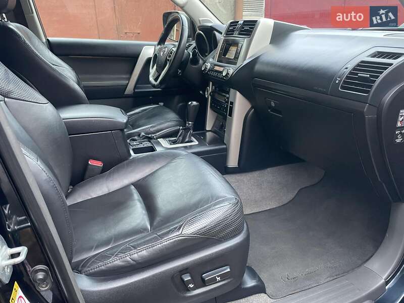 Внедорожник / Кроссовер Toyota Land Cruiser Prado 2011 в Киеве фото 15 Внедорожник / Кроссовер Toyota Land Cruiser Prado 2011 в Киеве