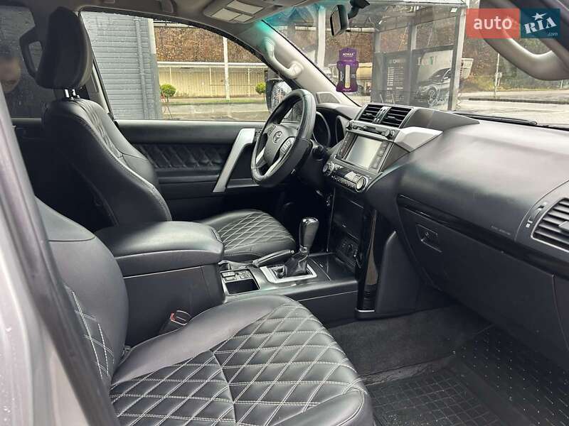 Внедорожник / Кроссовер Toyota Land Cruiser Prado 2014 в Тячеве фото 11 Внедорожник / Кроссовер Toyota Land Cruiser Prado 2014 в Тячеве