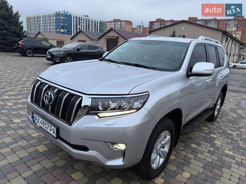 Внедорожник / Кроссовер Toyota Land Cruiser Prado 2021 в Днепре