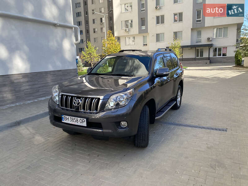 Позашляховик / Кросовер Toyota Land Cruiser Prado 2010 в Одесі фото Позашляховик / Кросовер Toyota Land Cruiser Prado 2010 в Одесі