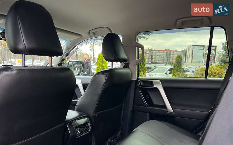 Внедорожник / Кроссовер Toyota Land Cruiser Prado 2013 в Львове