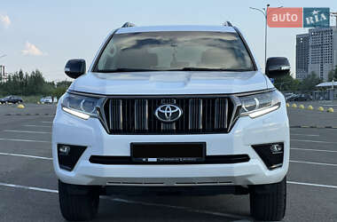 Внедорожник / Кроссовер Toyota Land Cruiser Prado 2021 в Киеве