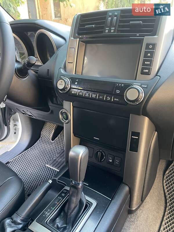 Внедорожник / Кроссовер Toyota Land Cruiser Prado 2011 в Одессе фото 12 Внедорожник / Кроссовер Toyota Land Cruiser Prado 2011 в Одессе
