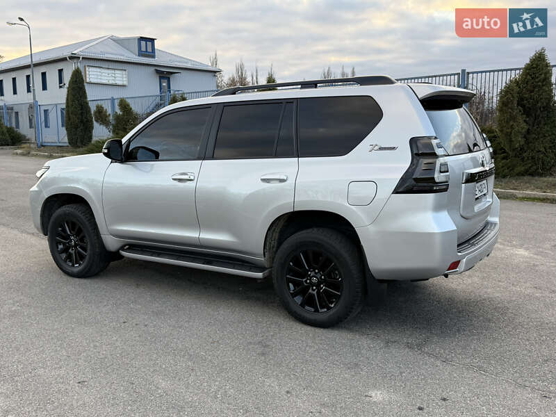 Внедорожник / Кроссовер Toyota Land Cruiser Prado 2021 в Новомосковске