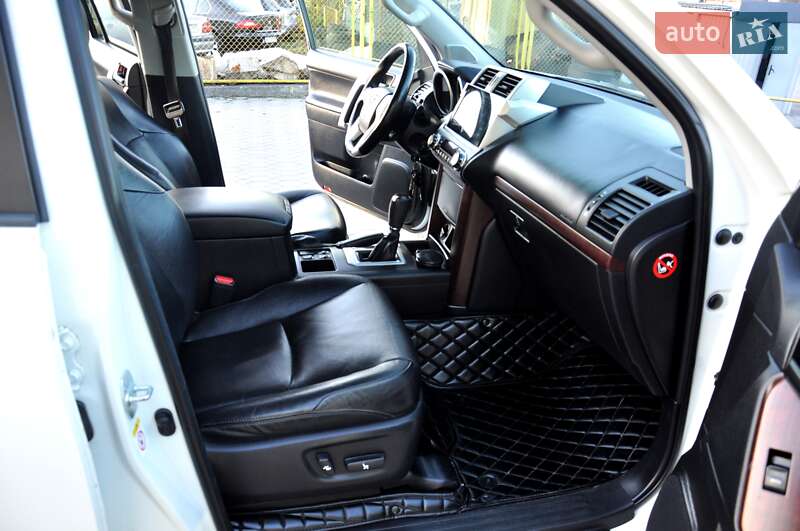 Внедорожник / Кроссовер Toyota Land Cruiser Prado 2016 в Львове фото 30 Внедорожник / Кроссовер Toyota Land Cruiser Prado 2016 в Львове