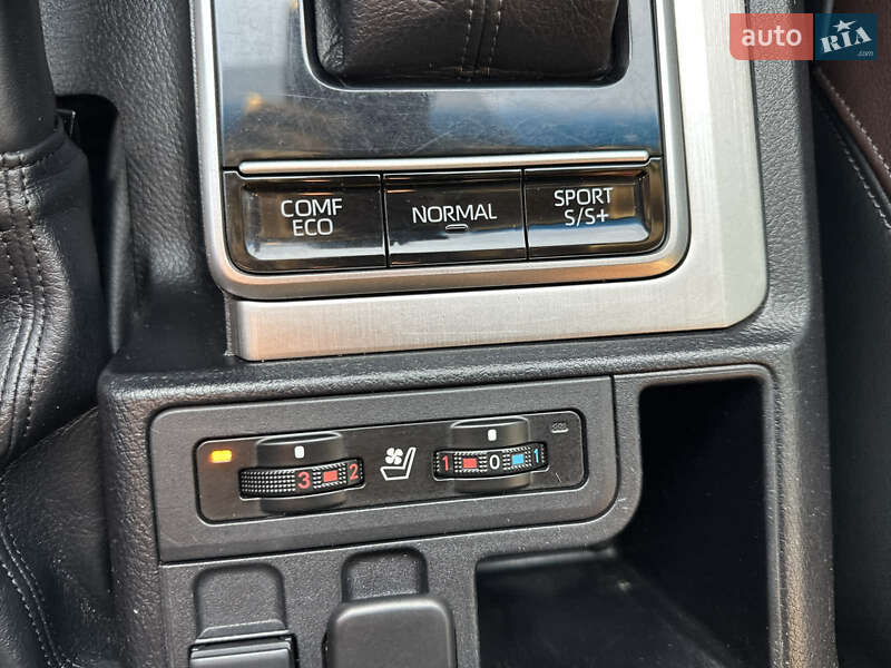 Внедорожник / Кроссовер Toyota Land Cruiser Prado 2018 в Киеве