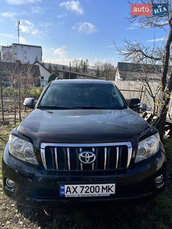 Внедорожник / Кроссовер Toyota Land Cruiser Prado 2010 в Харькове
