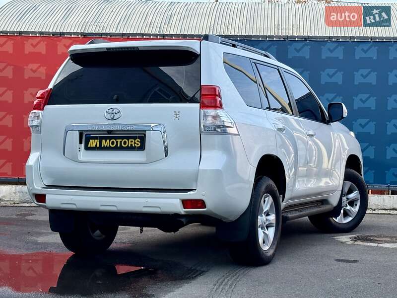 Внедорожник / Кроссовер Toyota Land Cruiser Prado 2013 в Киеве фото 6 Внедорожник / Кроссовер Toyota Land Cruiser Prado 2013 в Киеве