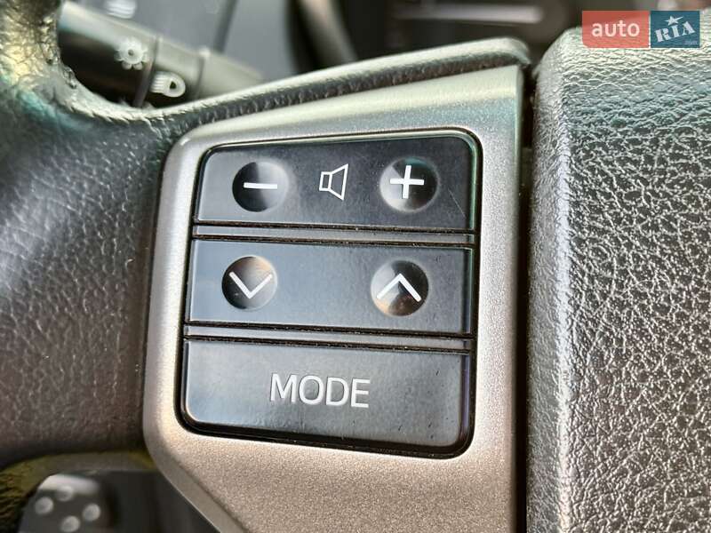 Внедорожник / Кроссовер Toyota Land Cruiser Prado 2013 в Киеве фото 42 Внедорожник / Кроссовер Toyota Land Cruiser Prado 2013 в Киеве