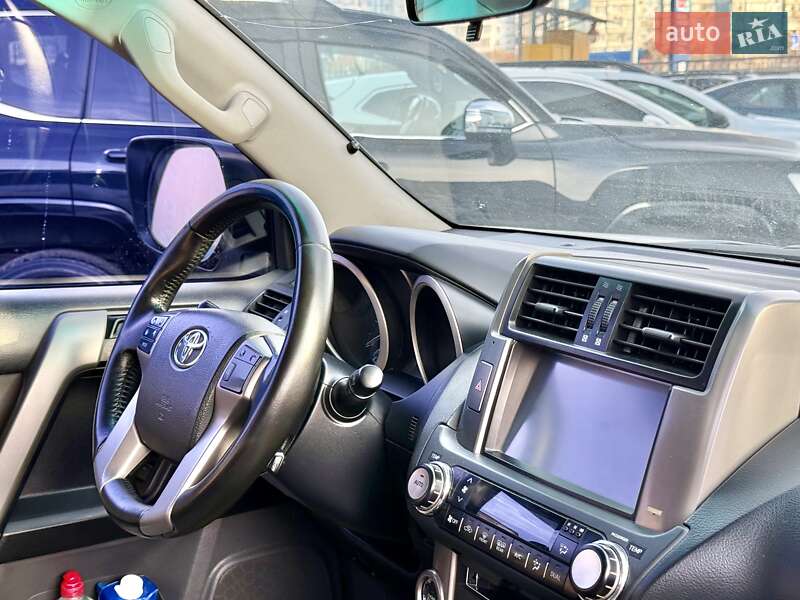 Внедорожник / Кроссовер Toyota Land Cruiser Prado 2013 в Киеве фото 38 Внедорожник / Кроссовер Toyota Land Cruiser Prado 2013 в Киеве