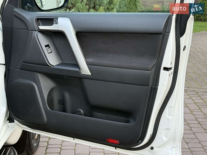Внедорожник / Кроссовер Toyota Land Cruiser Prado 2022 в Ровно фото 15 Внедорожник / Кроссовер Toyota Land Cruiser Prado 2022 в Ровно