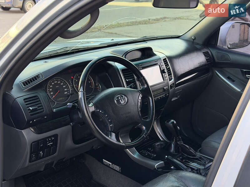 Внедорожник / Кроссовер Toyota Land Cruiser Prado 2007 в Харькове