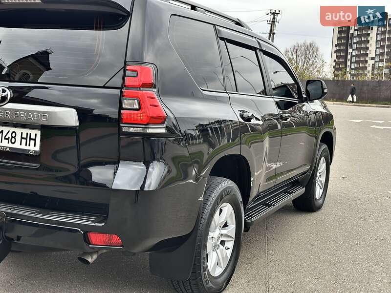 Внедорожник / Кроссовер Toyota Land Cruiser Prado 2019 в Киеве фото 24 Внедорожник / Кроссовер Toyota Land Cruiser Prado 2019 в Киеве