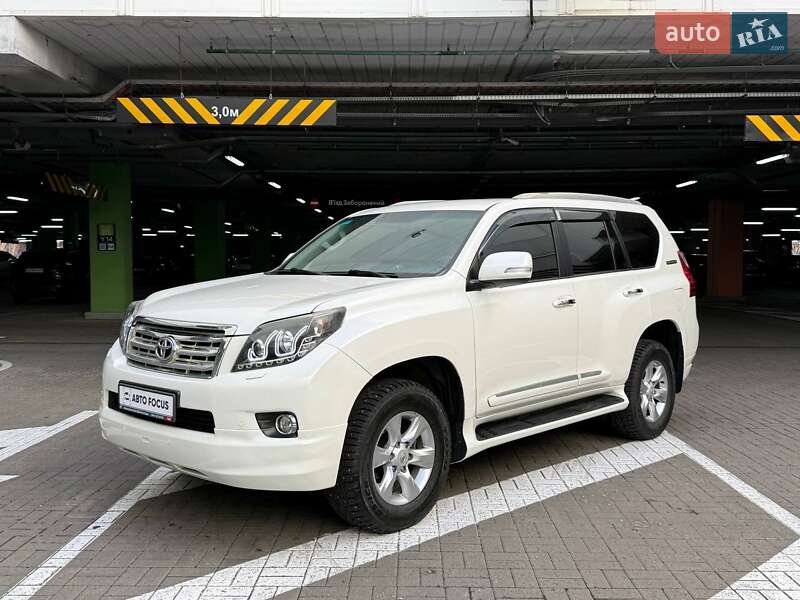 Внедорожник / Кроссовер Toyota Land Cruiser Prado 2012 в Киеве