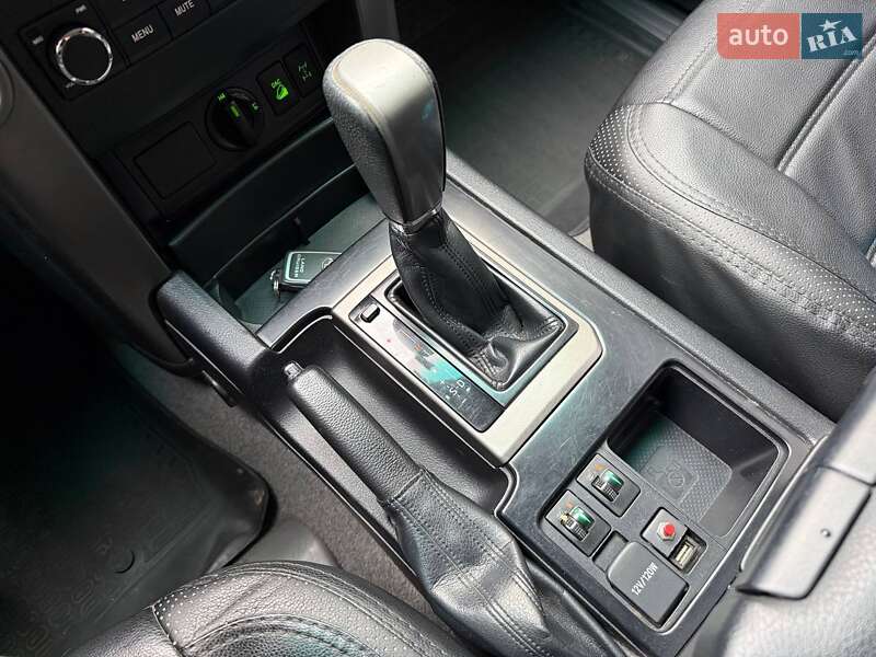 Внедорожник / Кроссовер Toyota Land Cruiser Prado 2012 в Киеве