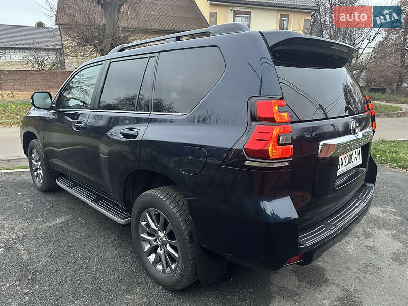 Внедорожник / Кроссовер Toyota Land Cruiser Prado 2019 в Киеве фото 7 Внедорожник / Кроссовер Toyota Land Cruiser Prado 2019 в Киеве