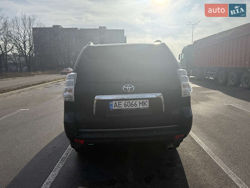 Позашляховик / Кросовер Toyota Land Cruiser Prado 2012 в Кропивницькому