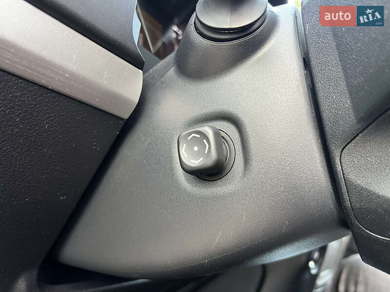 Внедорожник / Кроссовер Toyota Land Cruiser Prado 2020 в Днепре фото 11 Внедорожник / Кроссовер Toyota Land Cruiser Prado 2020 в Днепре