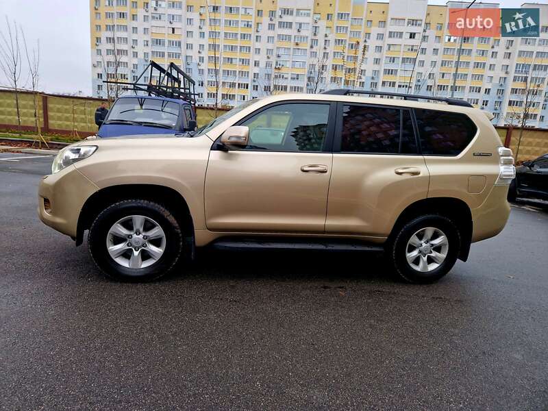 Внедорожник / Кроссовер Toyota Land Cruiser Prado 2012 в Киеве фото 4 Внедорожник / Кроссовер Toyota Land Cruiser Prado 2012 в Киеве