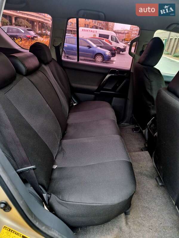 Внедорожник / Кроссовер Toyota Land Cruiser Prado 2012 в Киеве фото 15 Внедорожник / Кроссовер Toyota Land Cruiser Prado 2012 в Киеве