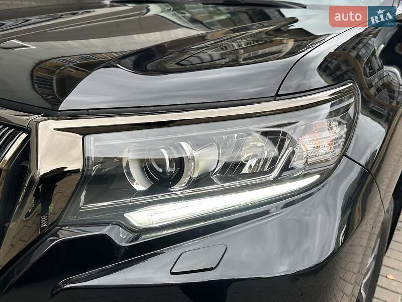 Позашляховик / Кросовер Toyota Land Cruiser Prado 2022 в Києві