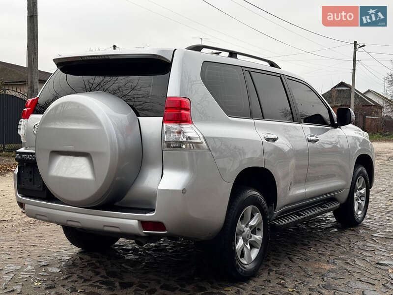 Внедорожник / Кроссовер Toyota Land Cruiser Prado 2010 в Ахтырке