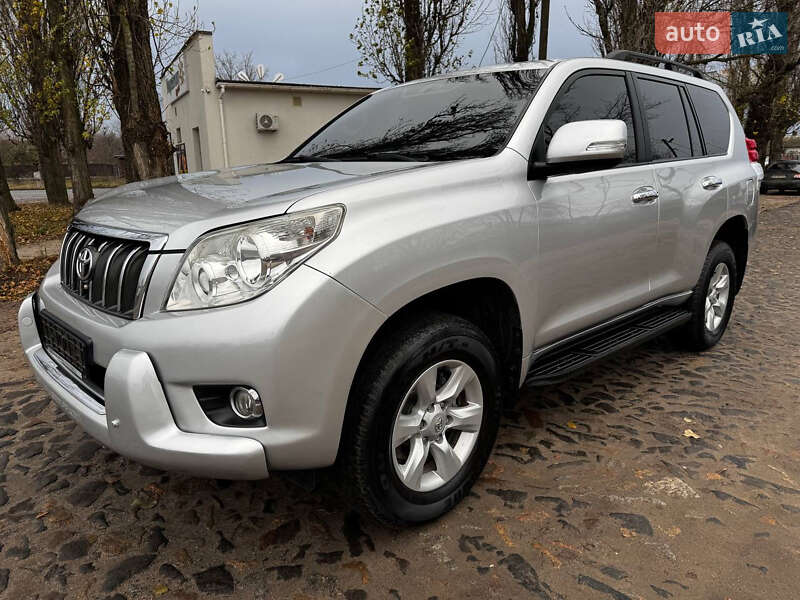 Внедорожник / Кроссовер Toyota Land Cruiser Prado 2010 в Ахтырке