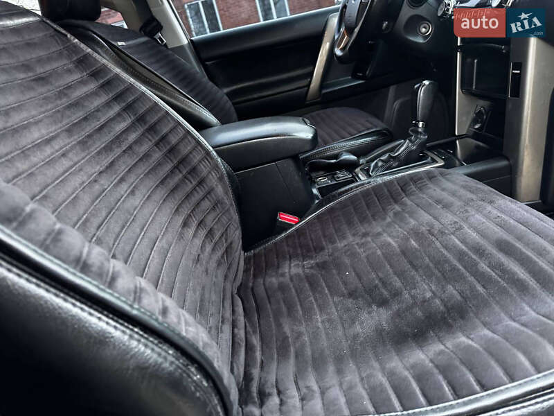 Внедорожник / Кроссовер Toyota Land Cruiser Prado 2010 в Ахтырке