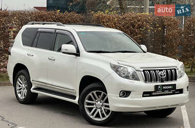 Позашляховик / Кросовер Toyota Land Cruiser Prado 2010 в Києві