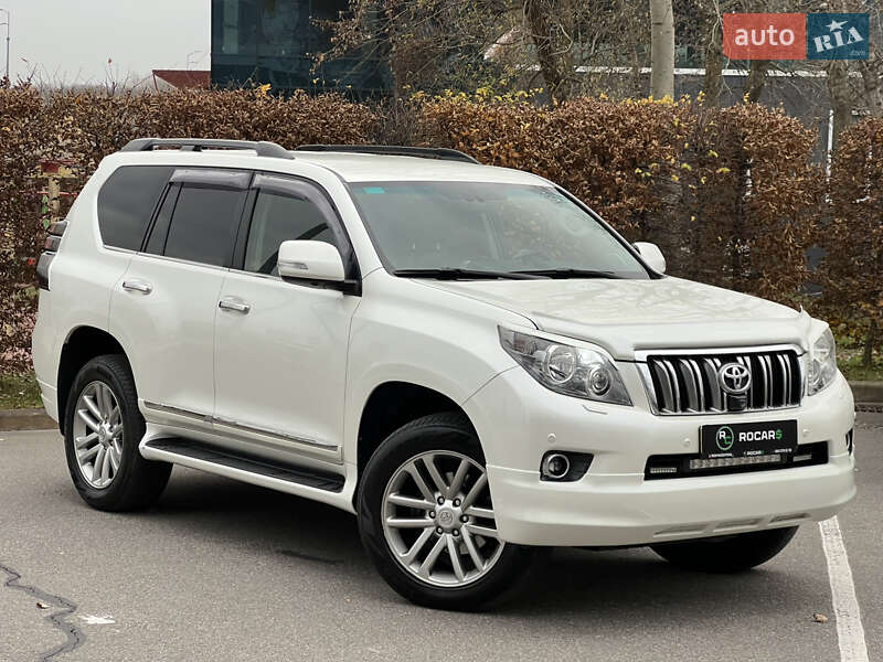 Внедорожник / Кроссовер Toyota Land Cruiser Prado 2010 в Киеве