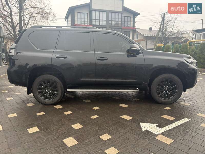 Внедорожник / Кроссовер Toyota Land Cruiser Prado 2023 в Тернополе
