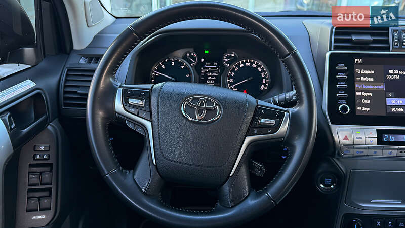 Внедорожник / Кроссовер Toyota Land Cruiser Prado 2023 в Ровно