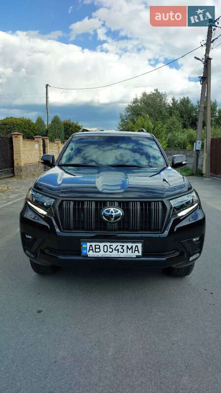 Toyota Land Cruiser Prado 2023