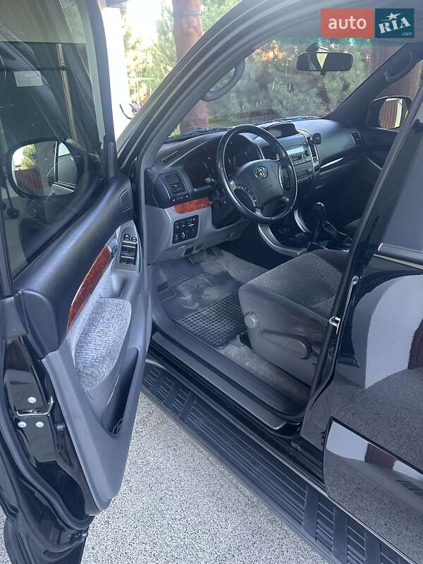 Внедорожник / Кроссовер Toyota Land Cruiser Prado 2007 в Днепре