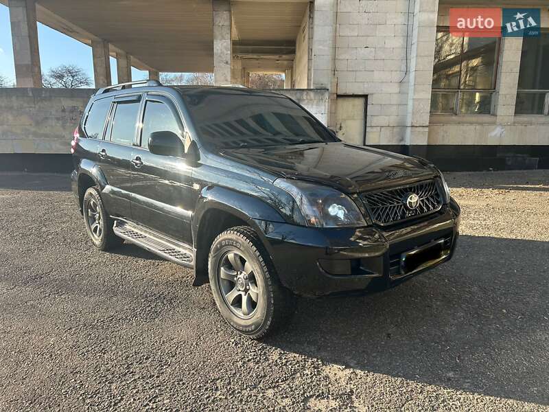 Внедорожник / Кроссовер Toyota Land Cruiser Prado 2005 в Киеве