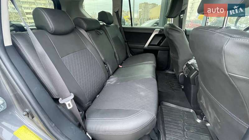 Внедорожник / Кроссовер Toyota Land Cruiser Prado 2015 в Киеве