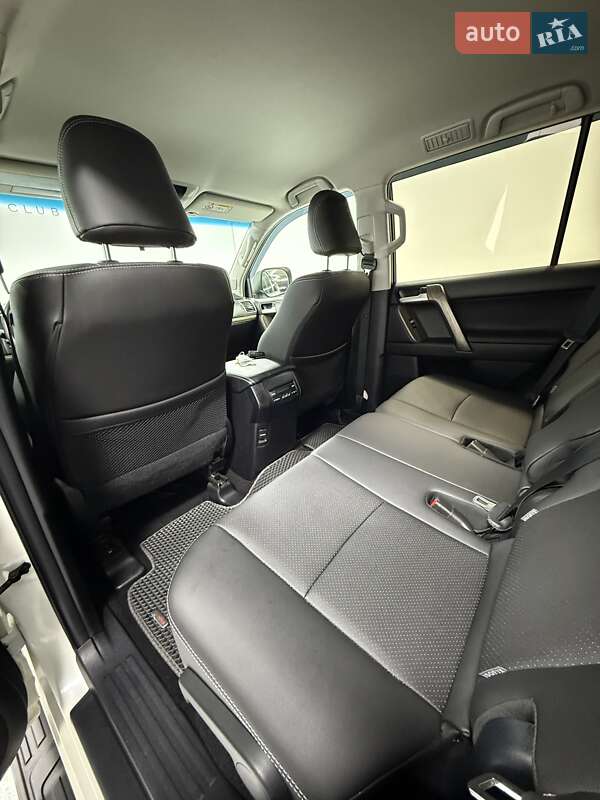 Внедорожник / Кроссовер Toyota Land Cruiser Prado 2020 в Одессе