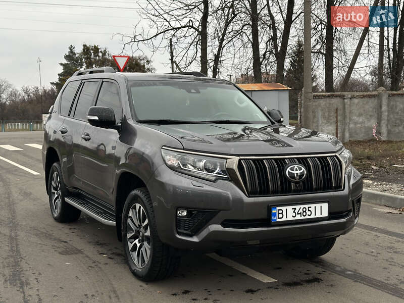 Позашляховик / Кросовер Toyota Land Cruiser Prado 2021 в Лубнах