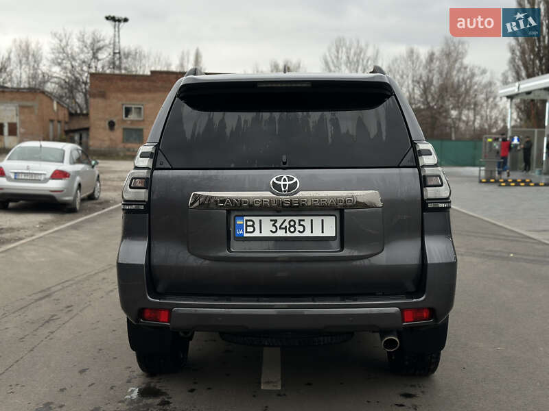 Позашляховик / Кросовер Toyota Land Cruiser Prado 2021 в Лубнах